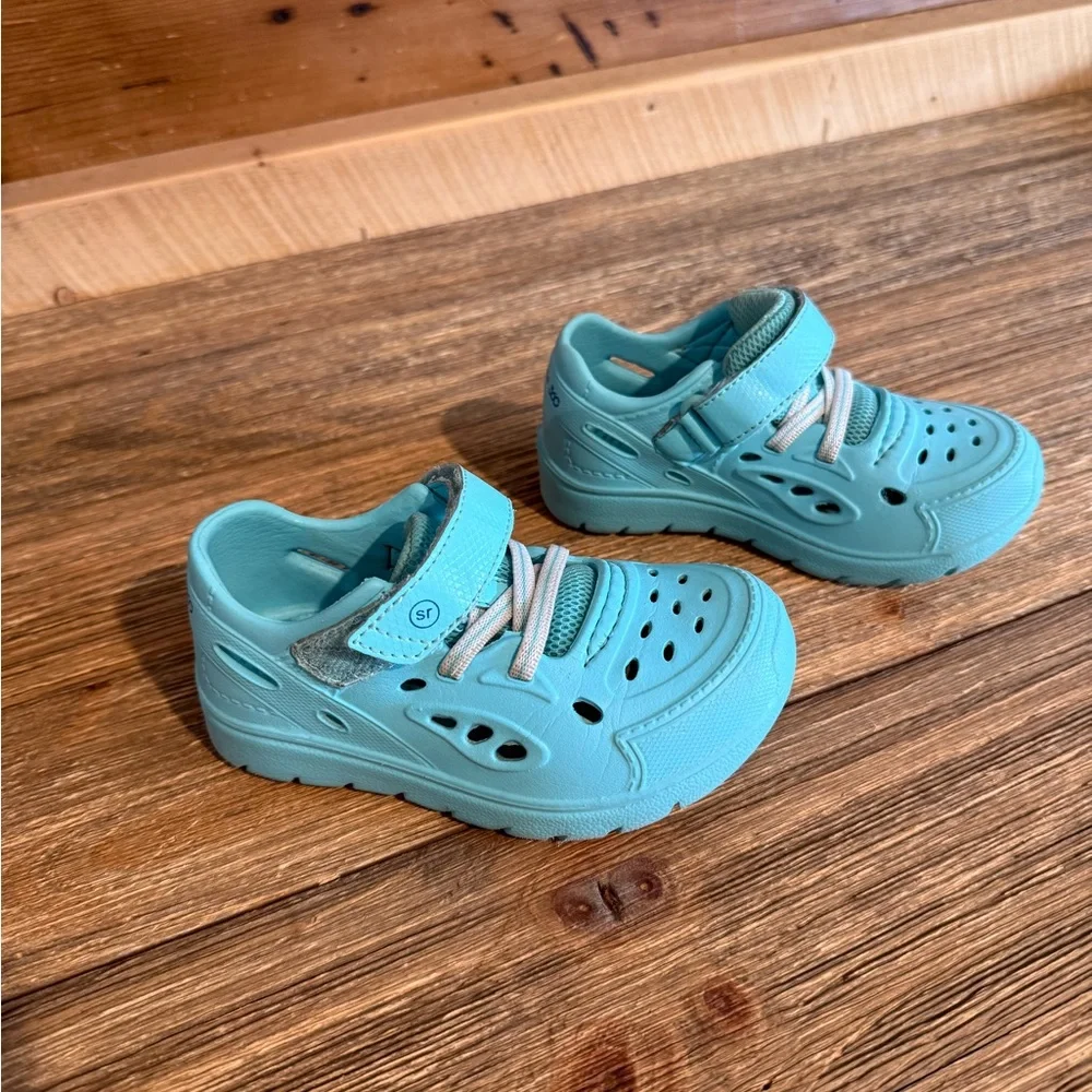 Stride rite oceano water shoes